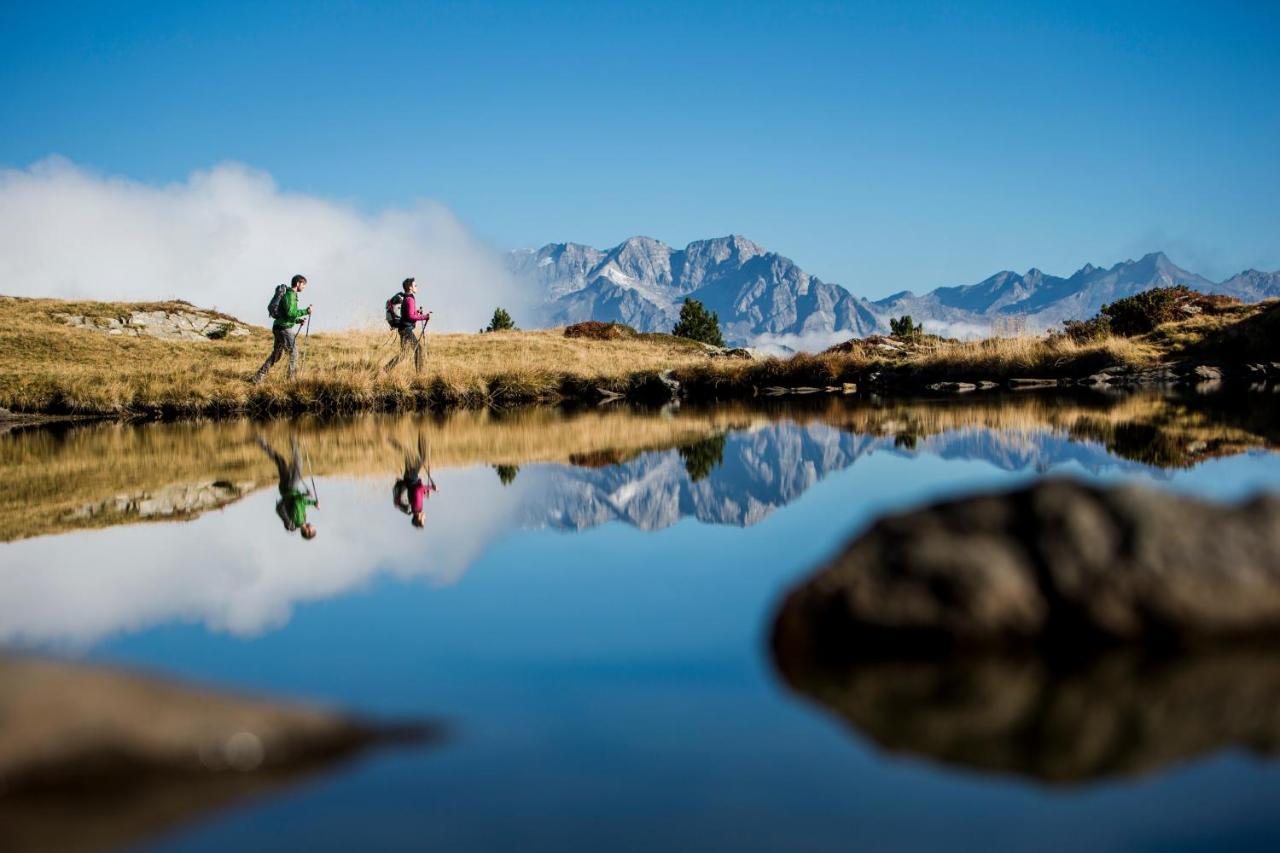 Hotel Fronza - Your Hike & Mountain Home Lutago Extérieur photo