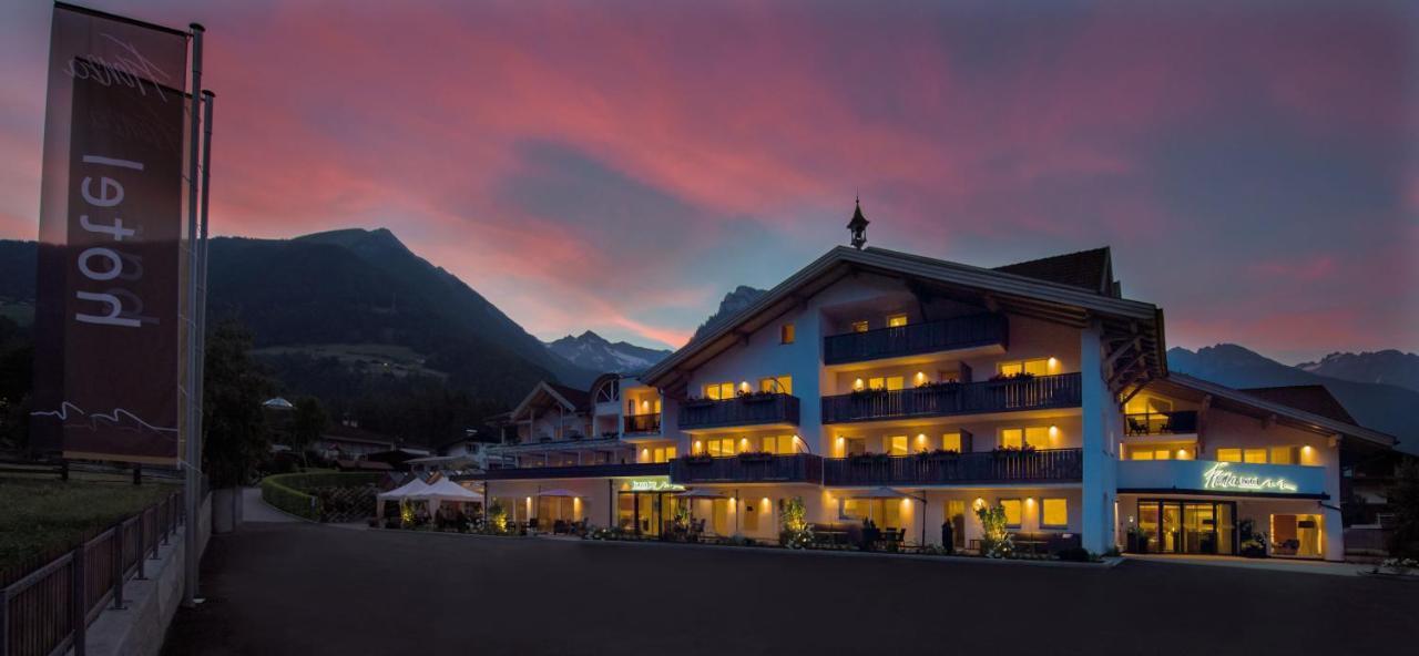 Hotel Fronza - Your Hike & Mountain Home Lutago Extérieur photo