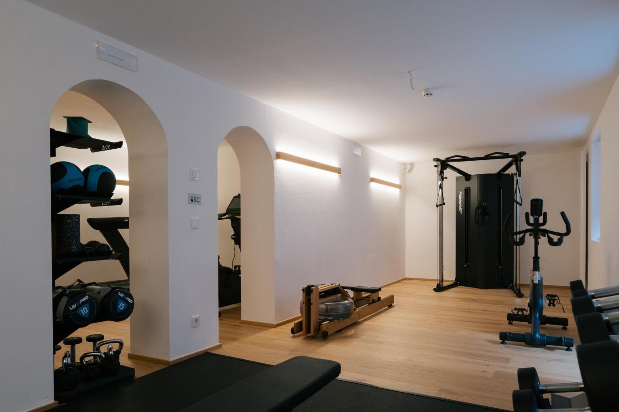Hotel Fronza - Your Hike & Mountain Home Lutago Extérieur photo