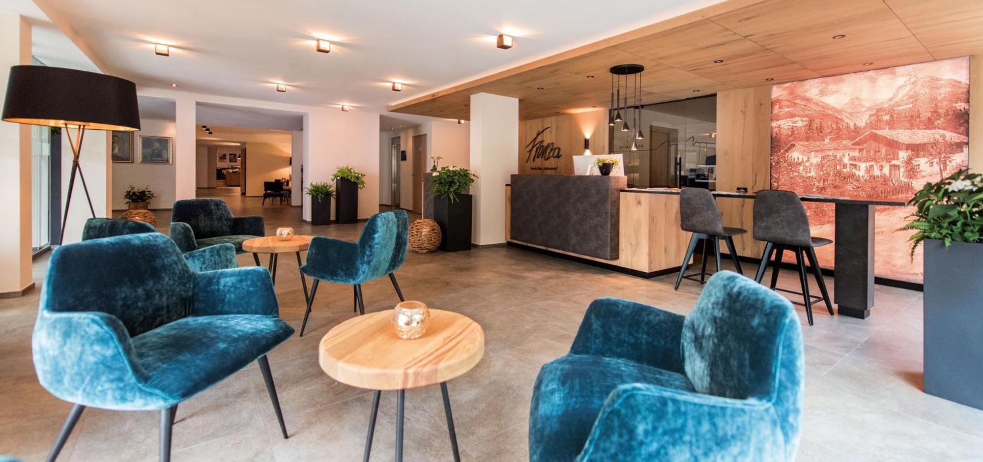 Hotel Fronza - Your Hike & Mountain Home Lutago Extérieur photo